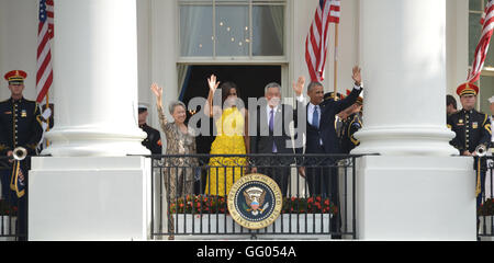 Washington DC, le 2 août 2016, USA:Le président Barack Obama et Première Dame Michelle Obama accueillir le premier ministre Lee Hsien Loong de Singapour et son épouse , à la Maison Blanche pour une visite officielle. Patsy Lynch/Alamy Live News Banque D'Images