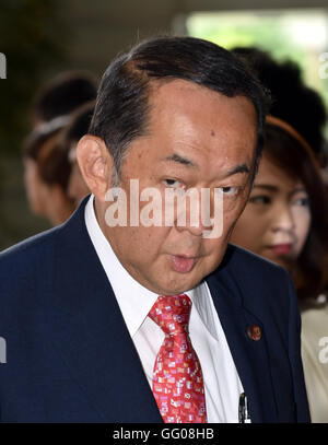 Tokyo, Japon. 3e août 2016. Katsutoshi Kaneda arrive au cabinet du premier ministre à Tokyo le mercredi, Août 3, 2016. Kaneda, 66, a été nommé ministre en justic Premier ministre Shinzo Abe a procédé à un remaniement du Cabinet. © Natsuki Sakai/AFLO/Alamy Live News Banque D'Images