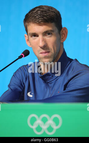 Rio de Janeiro, Brésil. 3e août 2016. Michael Phelps (USA), est perçu au cours de la conférence de presse de l'équipe américaine à la MPC (Centre de presse) à l'Olympic Park Barra avant les Jeux Olympiques de Rio 2016 à Rio de Janeiro, Brésil, 3 août 2016. Les Jeux Olympiques de Rio 2016 se tiendra du 05 au 21 août. Photo : Michael Kappeler/dpa/Alamy Live News Banque D'Images