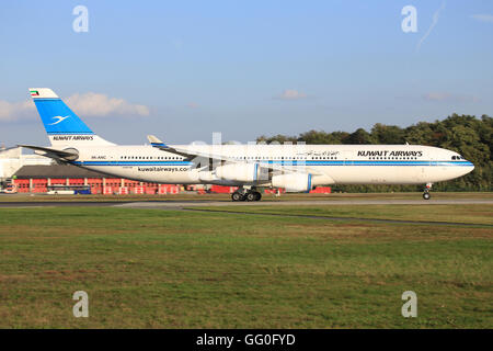/Francfort Allemagne 18 Mars 2014 : Airbus 340 de Kuwait Airways à l'aéroport de Francfort. Banque D'Images