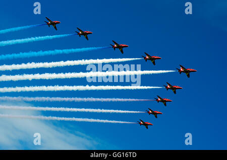 L'équipe de voltige aérienne de la Royal Air Force des flèches rouges Banque D'Images