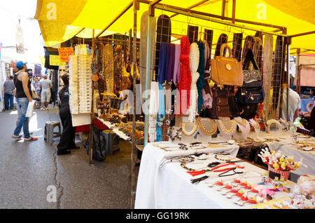 Lagunilla Mexico Mexique Marché aux puces de vêtements antiques Mercado Banque D'Images