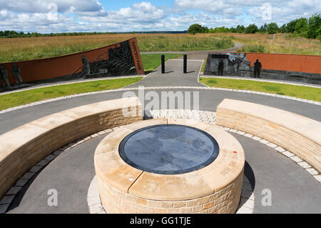 Le cercle de la Genèse par l'artiste Chris Brammall Fawcett au bord du parc, Berry, CONSETT, Co Durham, England UK Banque D'Images