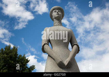 Statue de la Reine Maud par Ada Madsen (1959) dans le parc du Palais Royal (b comme Slott), Oslo, Norvège, Scandinavie Banque D'Images