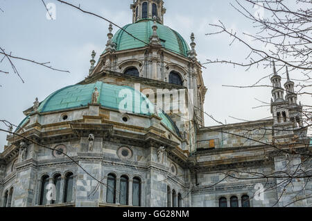 Dome de la cathédrale di Como avec dômes verts, Italie Banque D'Images