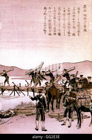 Le bois gravé guerre Chinese-Japanese anonyme. La bataille de Kozan. L'armée japonaise de construire un pont sur le fleuve Yalu Octobre 1894 Chine - Japon Banque D'Images