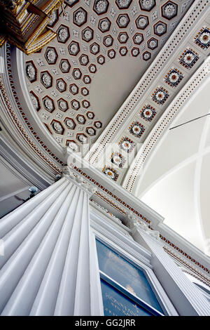 Plafond de l'église à Varsovie Banque D'Images