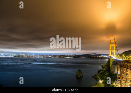 Vue sur le Golden Gate Bridge, San Francisco, États-Unis Banque D'Images