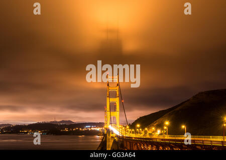 Vue sur le Golden Gate Bridge, San Francisco, États-Unis Banque D'Images