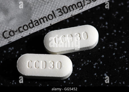 Co-codamol 30 mg, comprimé et par paquets Banque D'Images