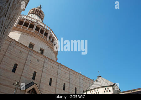 Nazareth : Détails de la basilique de l'Annonciation, l'église au-dessus de l'endroit où l'on croit que l'ange Gabriel a annoncé à Marie la naissance de Jésus Banque D'Images