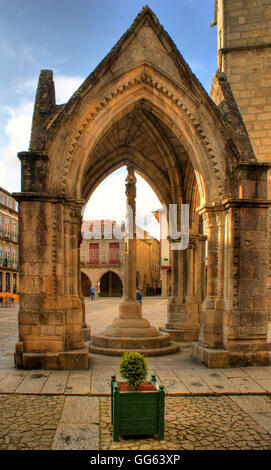 Padrao do Salado monument à Oliveira square, Guimaraes, Portugal Banque D'Images