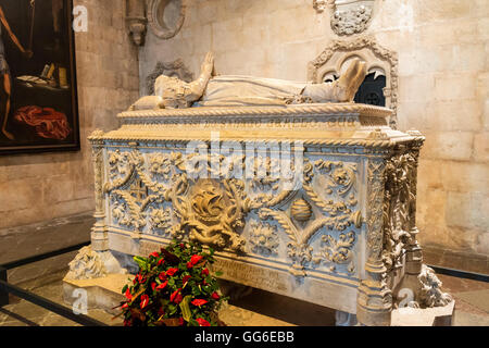 Tombeau de Vasco da Gama, l'église Santa Maria, Mosteiro dos Jeronimos, l'UNESCO, Belém, Lisbonne, Portugal Banque D'Images