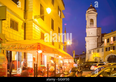 Église de la Trinité-des-Monts, Rome, Latium, Italie, Europe Banque D'Images