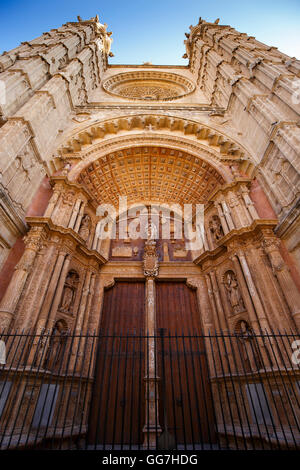 Entrée principale de la cathédrale de Palma de Majorque Banque D'Images