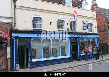 Welsh & Jefferies & Wetherill Bros tailleurs, High Street, Eton, Berkshire, Angleterre, Grande-Bretagne, Royaume-Uni, UK, Europe Banque D'Images