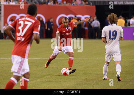 East Rutherford, United States. 06Th Aug 2016. L'équipe de football du Bayern de Munich et le Real Madrid a joué dans un match de Coupe des Champions internationaux à MetLife Stadium à East Rutherford, NEW JERSEY Real Madrid défait Bayern Munich 1-à-0 avec une deuxième demi-objectif. © Albin Lohr-Jones/Pacific Press/Alamy Live News Banque D'Images