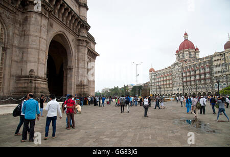 L'image de porte de l'Inde, monument et l'hôtel Taj à Mumbai, Inde Banque D'Images