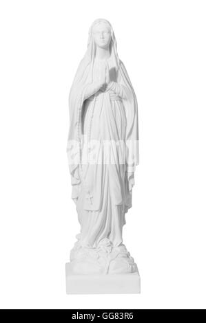 Statue d'une jeune femme religieuse priant isolé sur fond blanc Banque D'Images