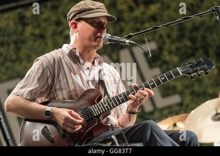 Rome, Italie. 06Th Aug 2016. Kurt Rosenwinkel à la guitare, Tim à la guitare et de Motzer, synthé et Joost Potocka sur batterie joué en concert à la Casa del Jazz à Rome au cours de l'examen 2016 musicaSummertime. © Leo Claudio De Petris/Pacific Press/Alamy Live News Banque D'Images