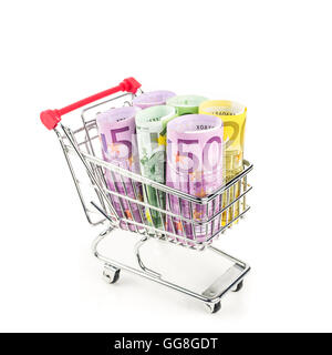 Silver panier plein d'euros sur fond blanc Banque D'Images