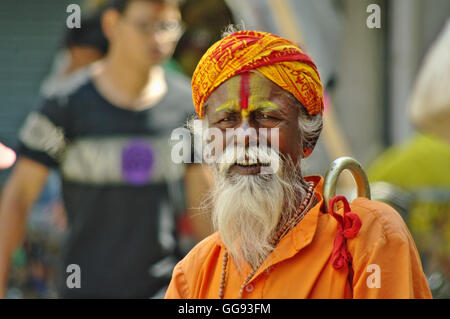 Katmandou,NP vers août 2012 - Sadhu portrait vers août 2012 à Katmandou.Dans l'Hindouisme, un sādhu (Sanskrit sādhu, 'bon ; Bon Banque D'Images