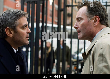 Michael Clayton / Michael Clayton (GEORGE CLOONEY) avec son frère Gene (SEAN CULLEN) Régie : Tony Gilroy aka. Michael Clayton Banque D'Images