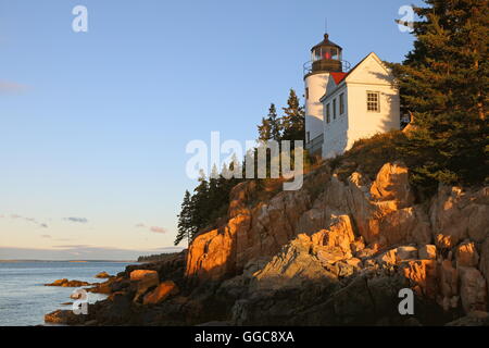 Géographie / voyages, USA (Maine), Mt. Île déserte, basso Harbour Light (1858) près de sunrise, Mt. Île déserte, Additional-Rights Clearance-Info-Not-Available- Banque D'Images