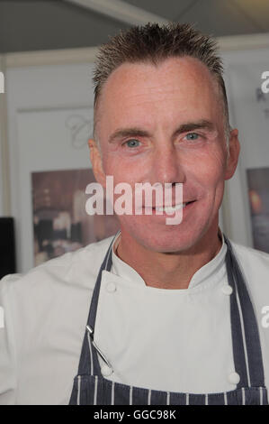 Gary Rhodes photographiée au goût des aliments et boissons Londres Festival at Regents Park à Londres. 19 juin 2009. Banque D'Images