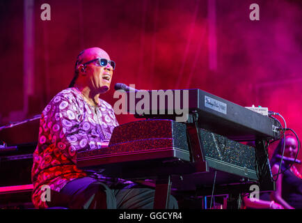 Musicien Stevie Wonder joue sur la scène pendant le jour 1 de la 2015 La vie est belle fête à Las Vegas Banque D'Images