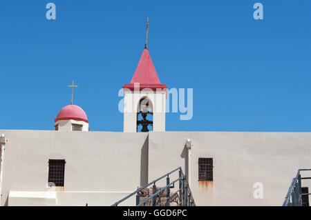 Israël, Acre : le clocher de l'église Saint Jean Baptiste (Saint John's Church), l'église paroissiale de la communauté catholique de rite romain ou Latin Banque D'Images