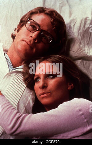 Est' A ÉTÉ, DOC ? / What's Up, Doc ? USA 1972 / Peter Bogdanovich Barbra Streisand (als Judy Maxwell), Ryan O'NEAL (als Howard Bannister). Regie : Peter Bogdanovich aka. What's Up, Doc ? Banque D'Images