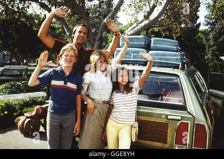 Schrillen Die Vier Auf Achse National Lampoon S Vacation Usa 1983 Regie Harold Ramis Anthony Michael Hall Chevy Chase Beverly D Angelo Dana Barron Ausdruck Familie Urlaub Koffer Reservation Photo Stock Alamy