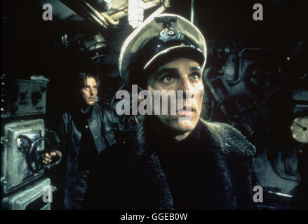 U - 571 - 571 U / USA 2000 / Jonathan Mostow Offizier Le Lieutenant Andrew Tyler (MATTHEW McCONAUGHEY) Régie : Jonathan Mostow aka. U - 571 Banque D'Images