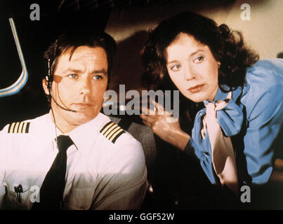 AIRPORT '80 - DIE / CONCORDE Le Concorde - Airport '79 USA 1979 / David Lowell Rich Alain DELON (Paul Metrand), Sylvia KRISTEL (Isabelle) Régie : David Lowell Rich aka. Le Concorde - Airport '79 Banque D'Images