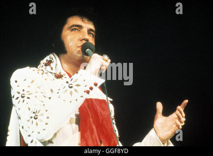 ELVIS ON TOUR / Elvis On Tour USA 1972 / Pierre Adidge, Robert Adel Aufzeichnung von Konzert-Tournee durch die USA 1972, mit, Filmausschnitten Auftritten und Interviews. Bild : ELVIS PRESLEY en tournée, 1972. Regie : Pierre Adidge, Robert Adel aka. Elvis On Tour Banque D'Images