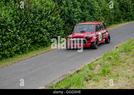 Vitesse de descente Gurston Hill Climb 24 Juillet 2016 Banque D'Images