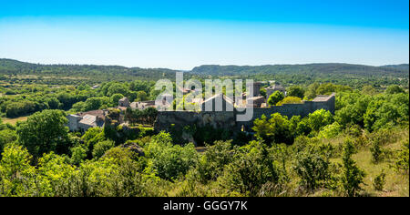 La Couvertoirade, étiqueté Les Plus Beaux Villages de France, plateau du Larzac, Aveyron, France Banque D'Images