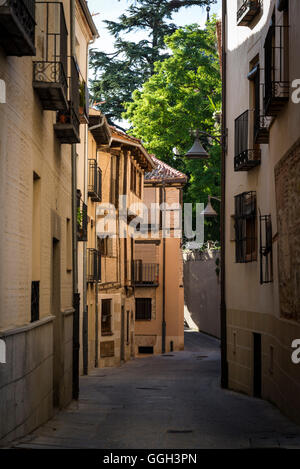 Street dans le vieux quartier juif, Segovia, Castilla y Leon, Espagne Banque D'Images