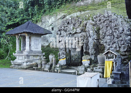 Entrée de la Goa Gajah également connu sous le nom de Elephant Cave, l'Indonésie. Situé sur l'île de Bali près de Ubud, en Indonésie. Je construit Banque D'Images