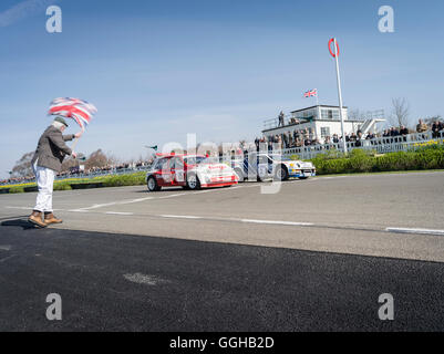 Sprint start MG Metro 6R4 (L) anf Ford RS200 (R), Groupe B Rallye, 72e réunion des membres, course, voiture course, voiture classique, Chi Banque D'Images