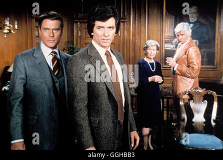 DALLAS / Herzoperation USA 1978 / J.R.Ewing (LARRY HAGMAN), Bobby Ewing (PATRICK DUFFY), Ellie Ewing (BARABARA BEL GEDDES), Jock Ewing (JIM DAVIS) aka. Die Herzoperation Banque D'Images