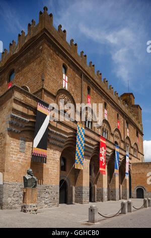 Palazzo del Capitano del Popolo, 12ème. siècle, Piazza del Popolo, Orvieto, ville, province de Pérouse, Ombrie, Italie, Euro Banque D'Images