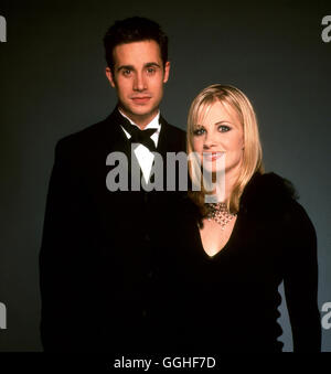 HALS ÜBER KOPF / Head over Heels USA 2001 / Mark Waters Voir mit Jim Winston/agent FBI Bob Smoot (Freddie Prinze JR.) und Amanda Pierce (MONICA POTTER) Régie : Mark Waters aka. Head over Heels Banque D'Images