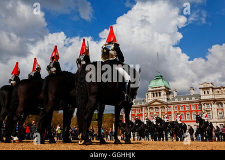 L'évolution de la cavalerie de la garde, Horse Guards Parade, Londres, Angleterre, Royaume-Uni Banque D'Images