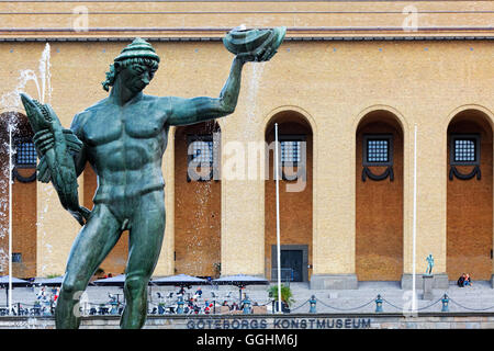 Statue de Poséidon Carl Milles devant le musée d'Art, Göteborg, Suède Banque D'Images