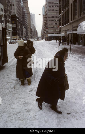 New York neige hiver 1979 mauvais temps Manhattan années 1970 États-Unis HOMER SYKES Banque D'Images