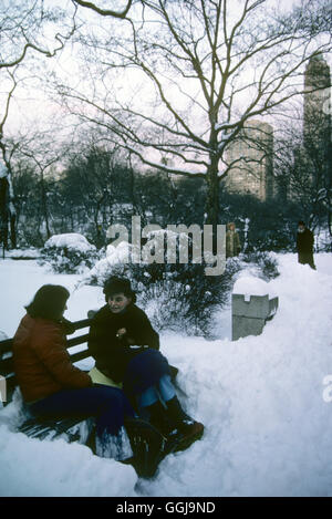 New York neige hiver 1979 mauvais temps années 1970 Manhattan USA HOMER SYKES Banque D'Images