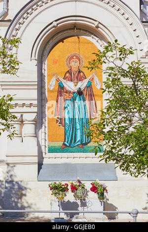 Icône en mosaïque de la protection de la Vierge Marie, la cathédrale Pokrovsky, rue Bolshaya Marskaya Sébastopol Crimée orientale Banque D'Images