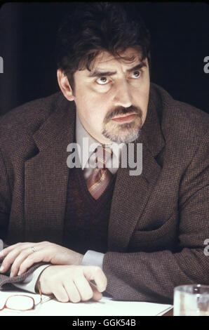 IDENTITÄT Identité / USA 2003 / James Mangold Psychiater (Alfred Molina) Régie : James Mangold aka. Identité Banque D'Images